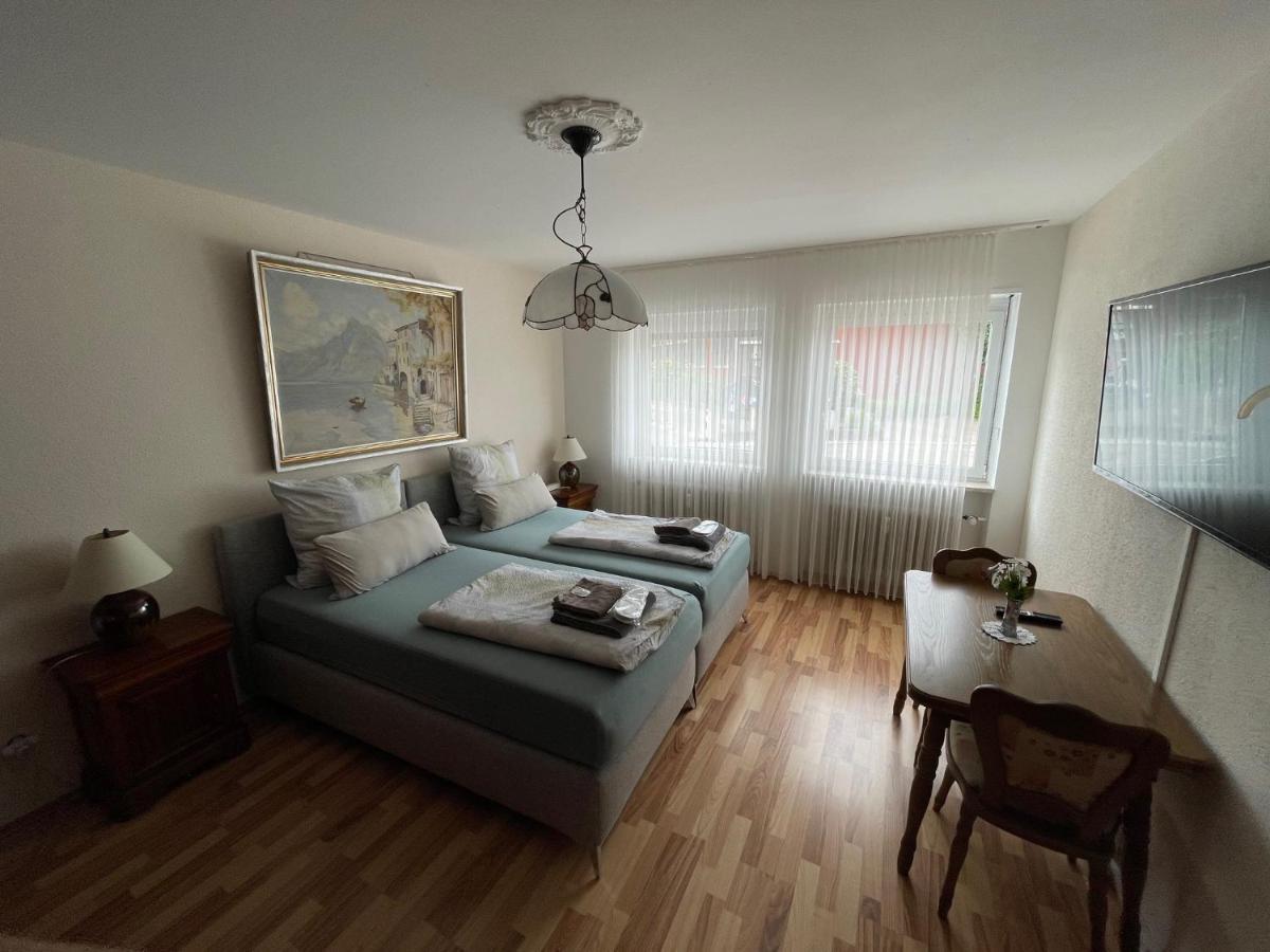 Ferienwohnung - Am Stadtgarten Saarlouis Exterior foto