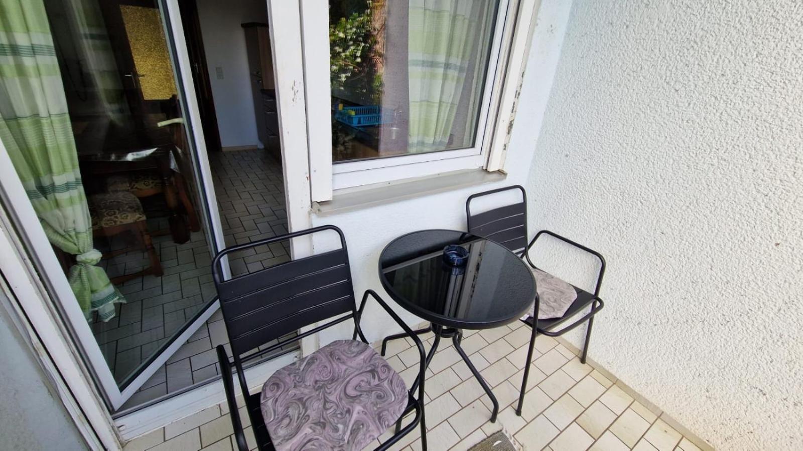 Ferienwohnung - Am Stadtgarten Saarlouis Exterior foto